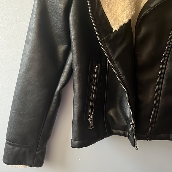 Guess Woman’s Leather Jacket - Picture 4 of 6